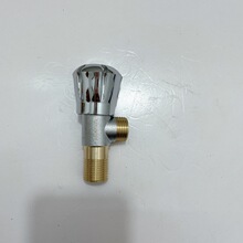 ���y���~ 4�ּӺ���Lȼ���ˮ���RͰ��������ֹˮ�y�����y��©