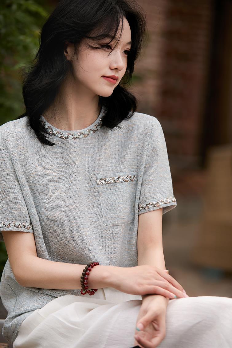 Áo len dệt kim cổ lọ nữ phong cách tiểu thơ, chất liệu kim tuyến ánh vàng — Màu hồng chi tiết 2