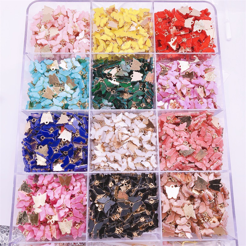 A Pack Of 30 Alloy Acrylic Colorful Butterfly Pendant DIY Jewelry Accessories Earrings Necklace display picture 2