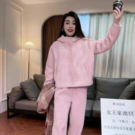 深冬季搭配一整套新款运动套装女款减龄通勤靓丽时尚卫衣两件套