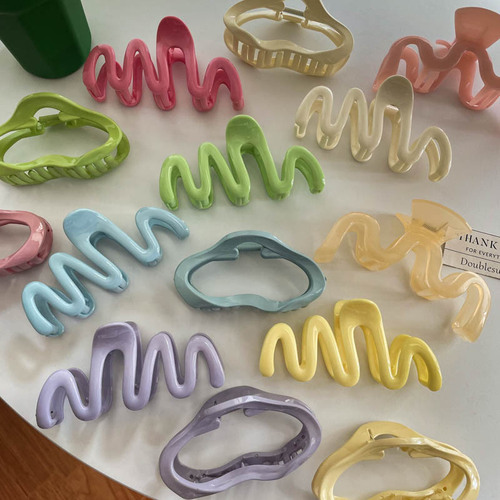 13CM Extra Large Cream Dopamine Wave Clip Summer Hair Clip Women's Back Hair Shark Clip Simple Headgear