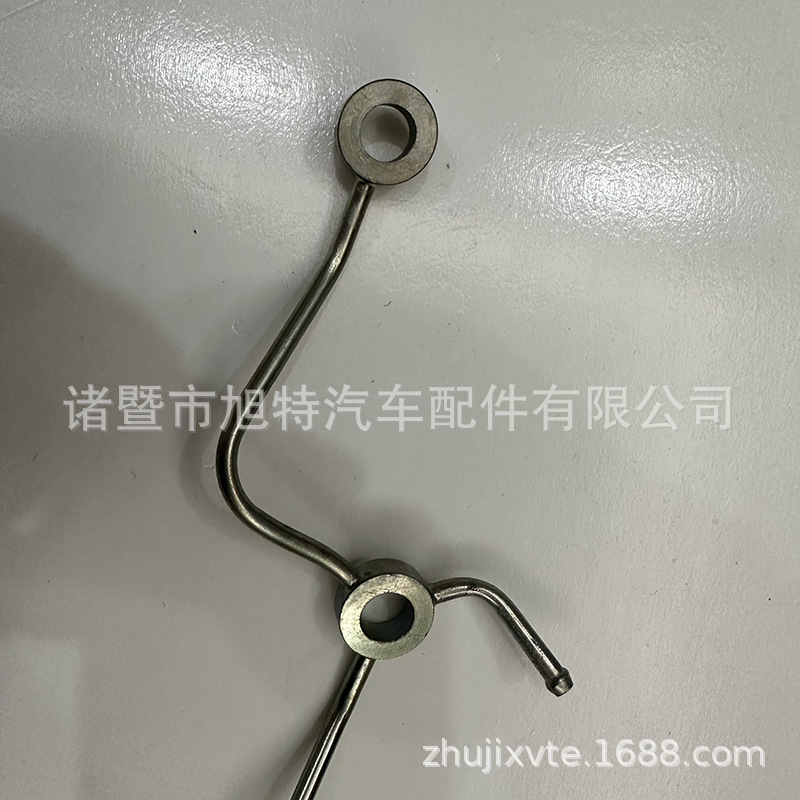 Diesel engine high pressure oil pipe oil return pipe 16670-43G0A TD27 fuel injector oil return pipe manufacturer