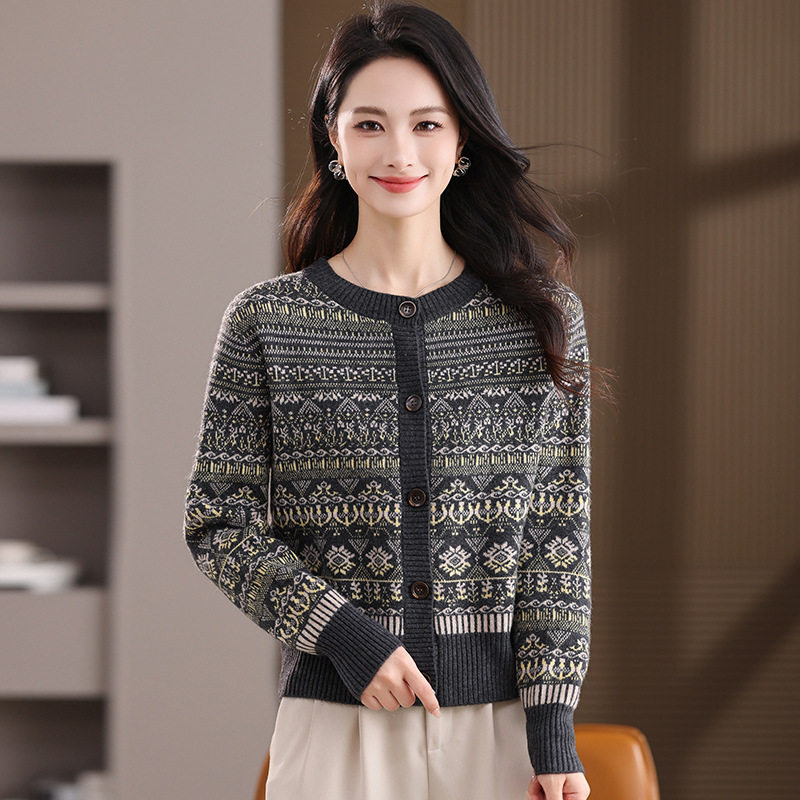 2025 Autumn and Winter Retro Jacquard Wool Knitted Cardigan Sweater Women's Korean Style Printed Loose Versatile Top Jacket Trendy