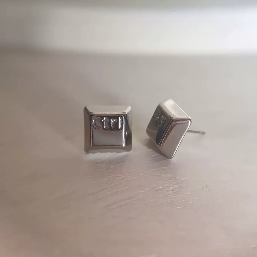 Keyboard, geometric square earrings, simple and elegant design