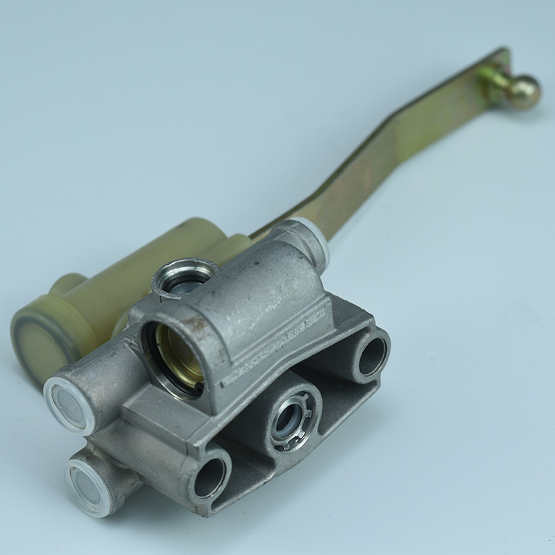 Piezas europeas del autobús del camión pesado de la válvula 0500005001 de la altura de SMT