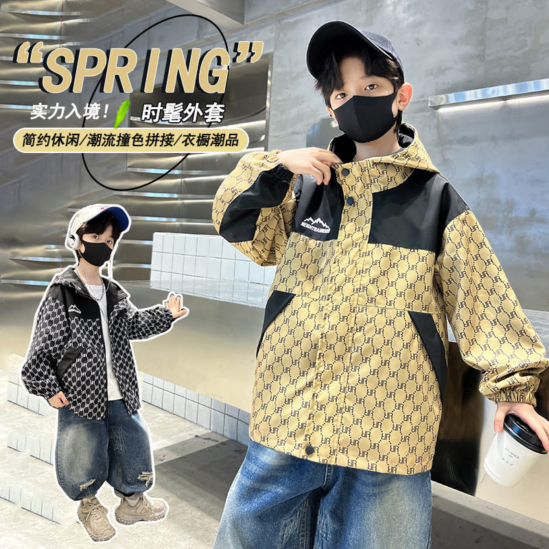 Boys' Outwears Spring and Autum 2024 New Autum Boys' Jackets Windbreakers Medium and Large Kidsren's Street Style Overcome the Trend