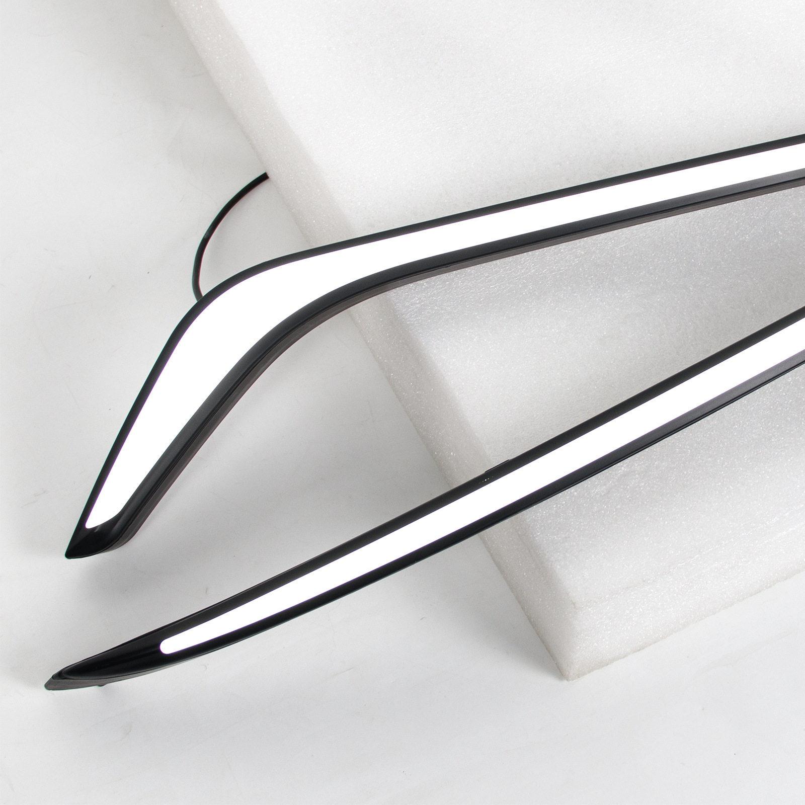 Directly Supplied from the Manufacturer, Suitable for Vietnam's Vinfast Vf5 Daytime Running Lights, Reliable Quality, Large Quantity, and Excellent Price