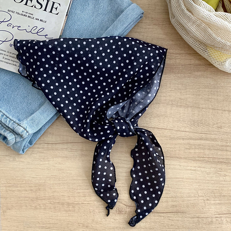 Bufanda de seda nuevo estilo protector para el cuello bufanda para el cuello pequeño y fresco pañuelo floral a cuadros cinturón para el cabello para atar el cabello bufanda triangular multiusos para atar la cintura