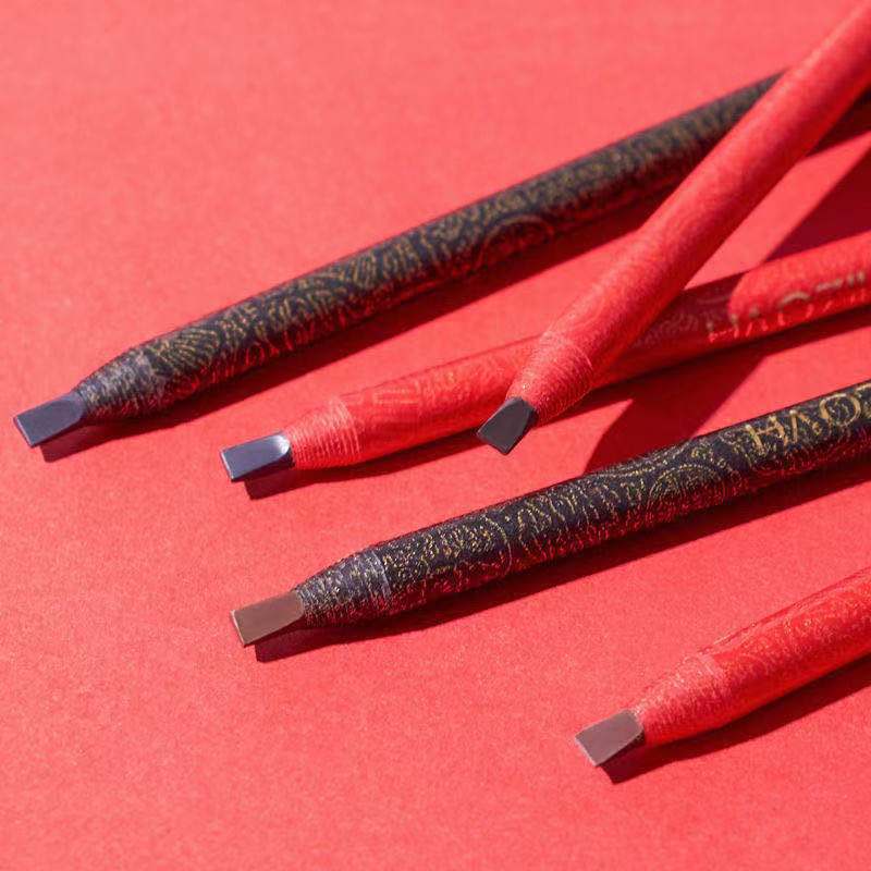 Nueva barra roja dibujo ceja lápiz tatuaje bordado especial impermeable a prueba de sudor natural de larga duración no floreciente ceja lápiz principiante