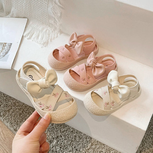 Girls' Sandals Summer 2024 New Korean Style Children's Explosions Embroidered Princess Shoes Soft Bottom Toe Female Baby Shoes