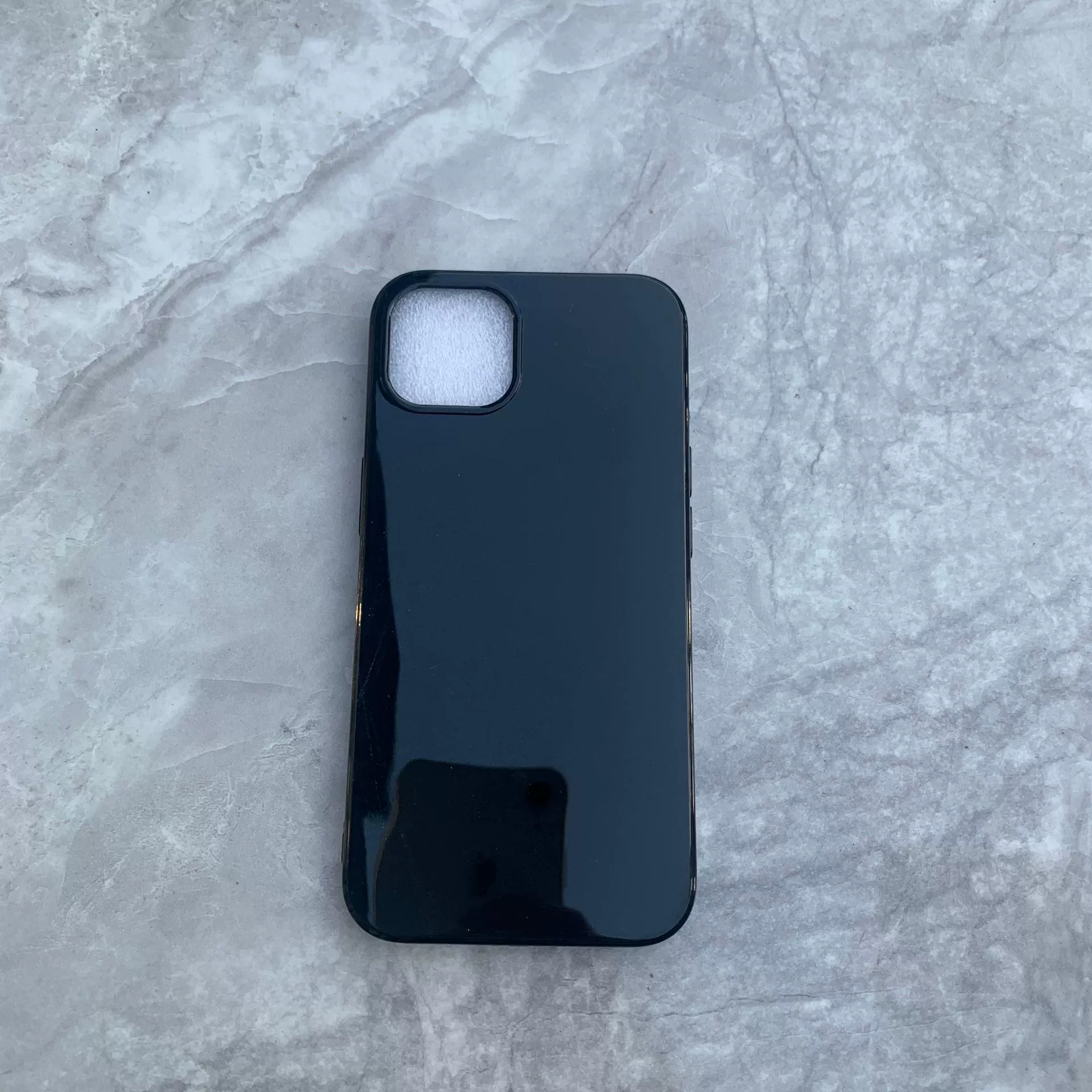 Чехол для телефона (Apple iPhone 15) глянцевый голый корпус, тонкий защитный чехол — несколько моделей