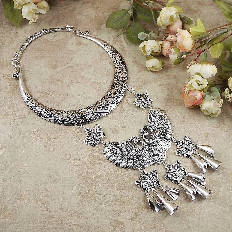 Ethnic necklace