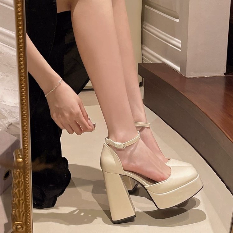 Женские туфли Мэри Джейн в стиле феи на толстом высоком каблуке, новинка 2025 года, водонепроницаемые, на платформе, с квадратным носком, пряжкой и ремешком, ажурные.