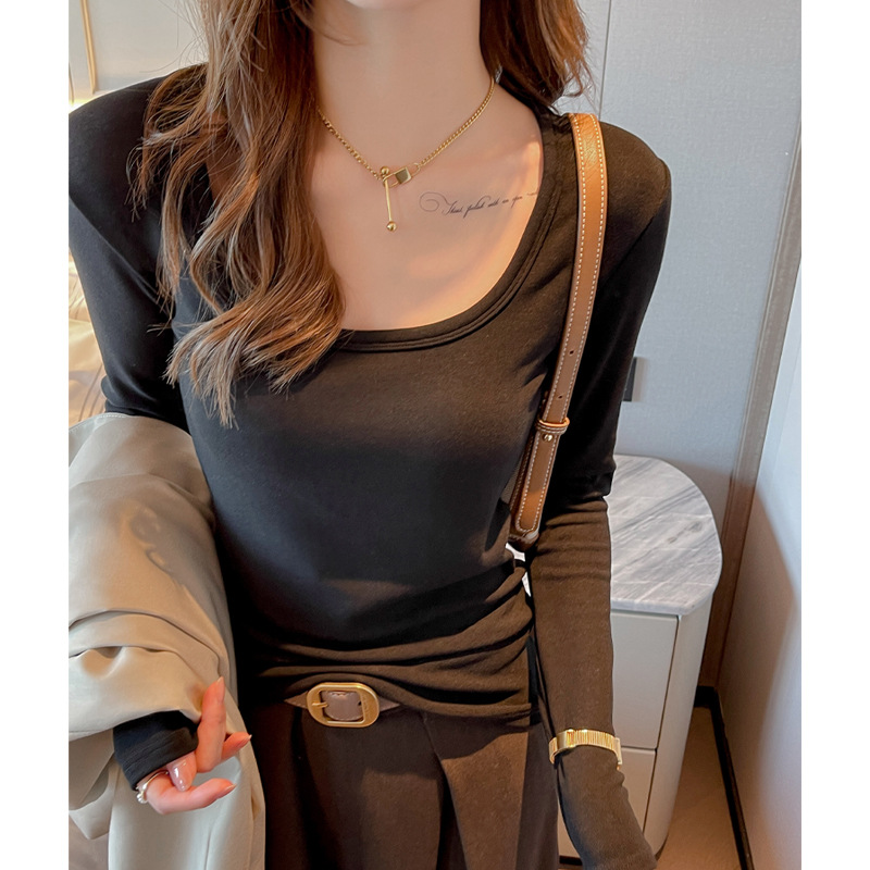 검은색