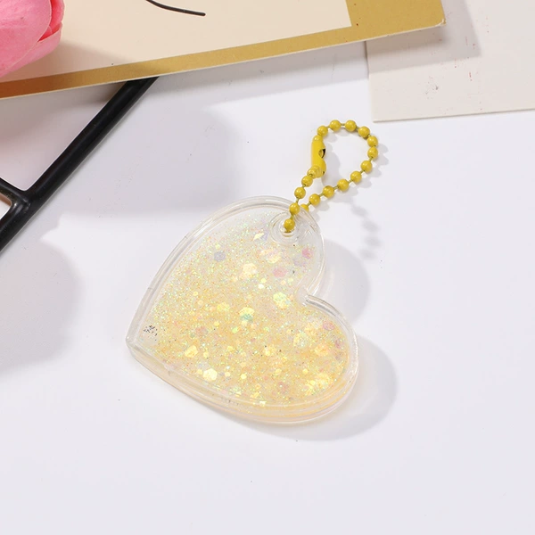 Small yellow love flow sand contains bead chain