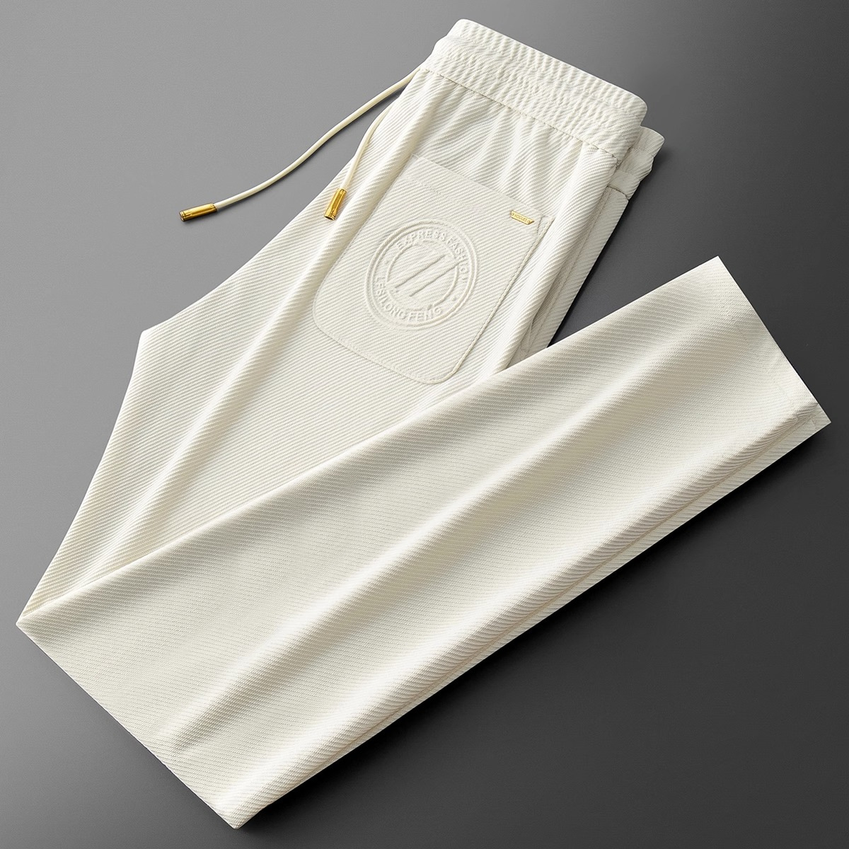 Pantaloni tuta uomo in cotone gamba dritta con ricamo_voghion.com
