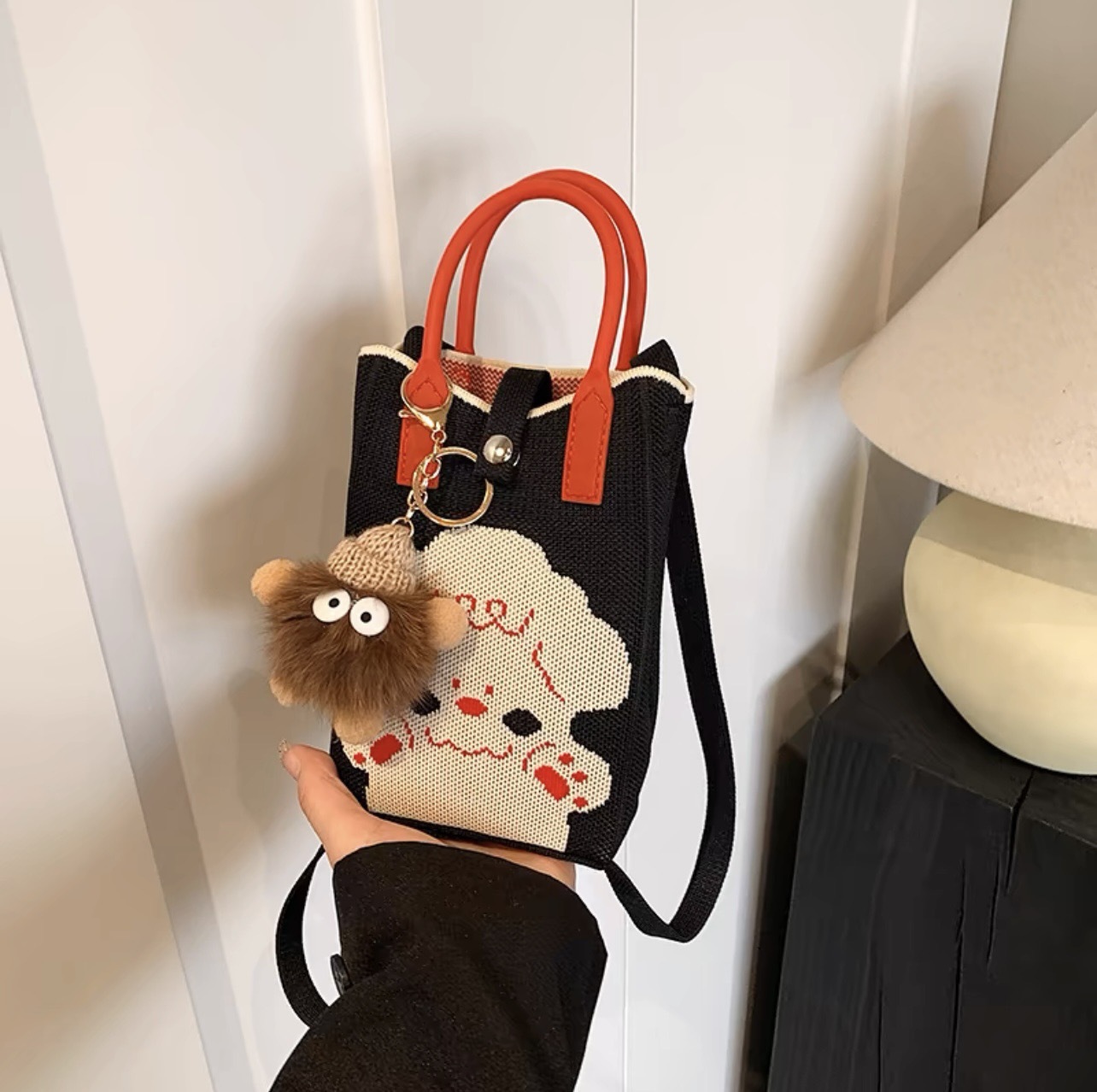 新商品の幸運で金持ちになりました。小銭入れが可愛いです。