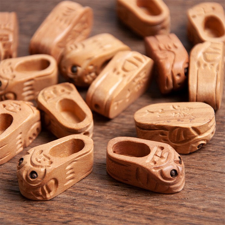 Shandong Qiao Linglong Peach Wood Tiger Shoes Wenchang Pen Corn Peach Wood Carving Jewelry DIY Crafts Children's Accessories Tiger Shandong Qiao Linglong Peach Wood Tiger Shoes Wenchang Pen Corn Peach Wood Carving Jewelry DIY Crafts Children's Accessories Tiger