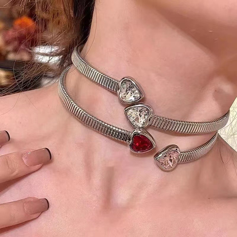 Fashion Heart Shape Stainless Steel Rhinestone Choker 1 Piece