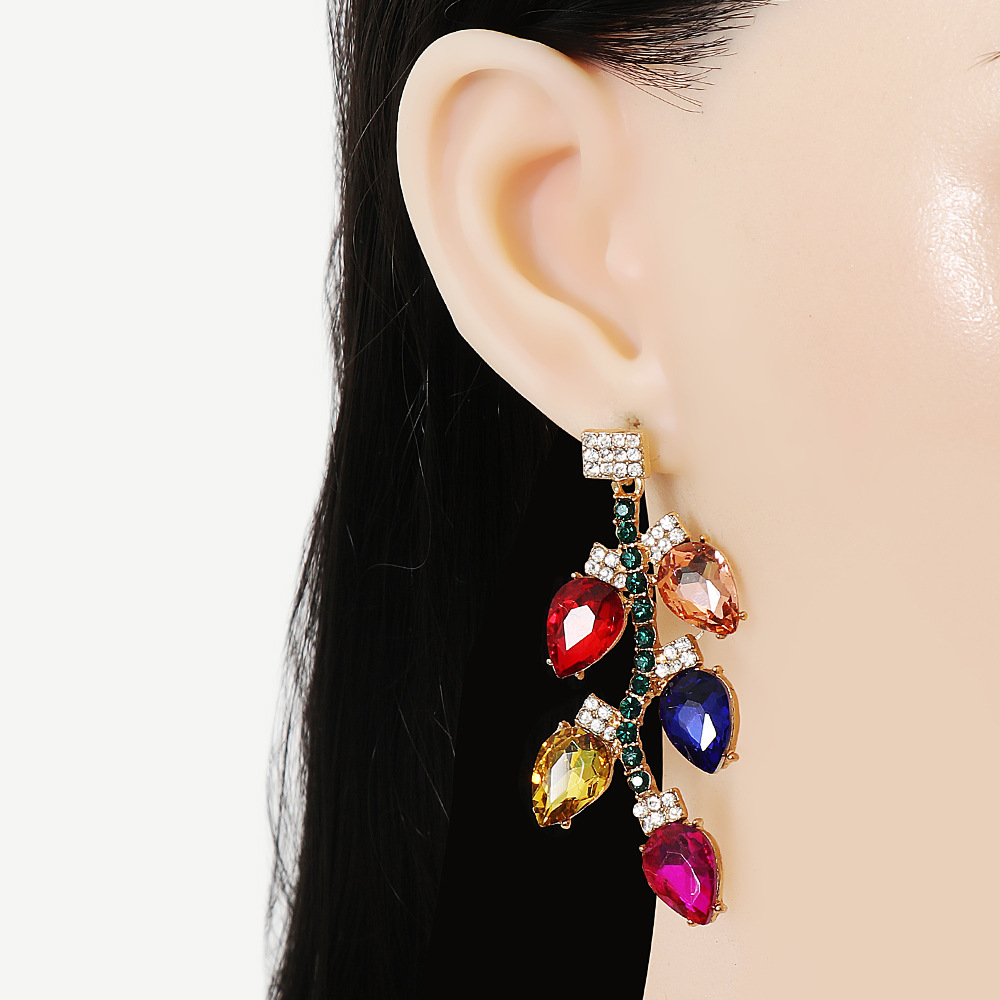 Fashion Color Alloy Diamond Geometric Leaf Earrings