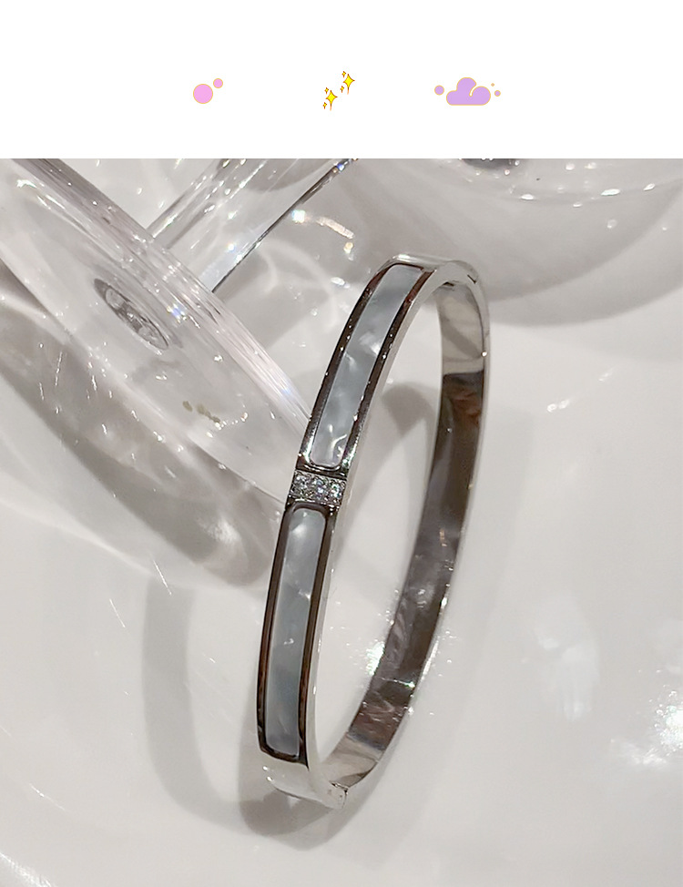 Geometric Pattern Women's Gender Classic Style Geometric Titanium Steel Bangle
