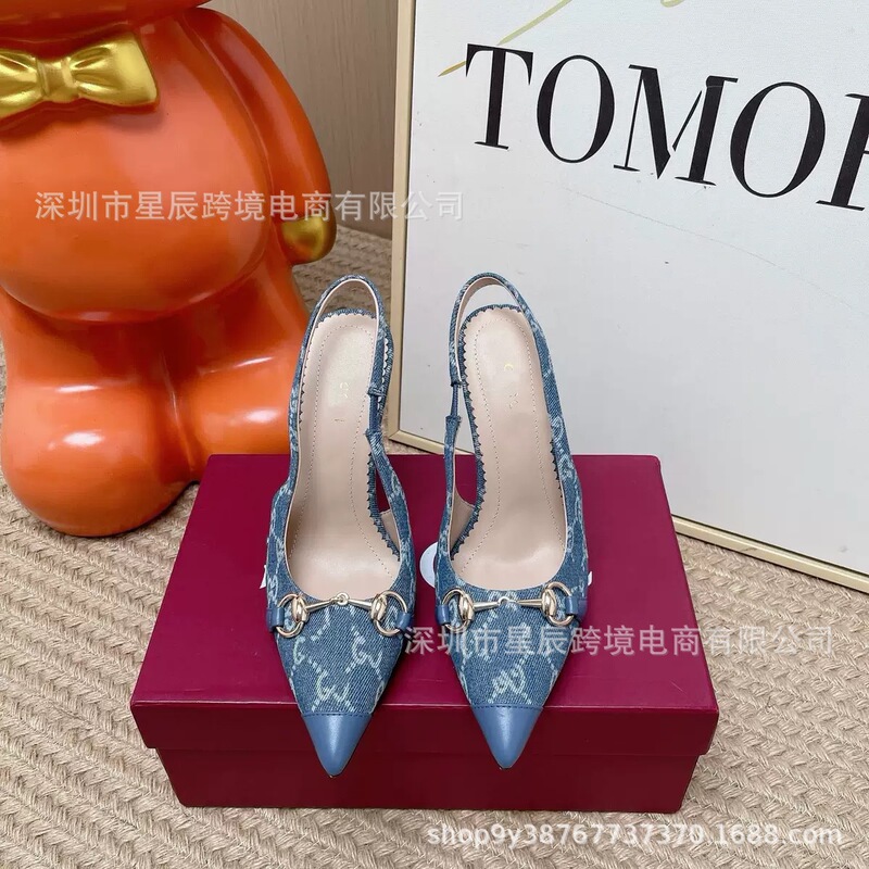 High-end G-brand women's high-heeled shoes, 2026 autumn new French retro pointed-toe sandals with metal buckle, denim pattern, back strap High-end G-brand women's high-heeled shoes, 2026 autumn new French retro pointed-toe sandals with metal buckle, denim pattern, back strap