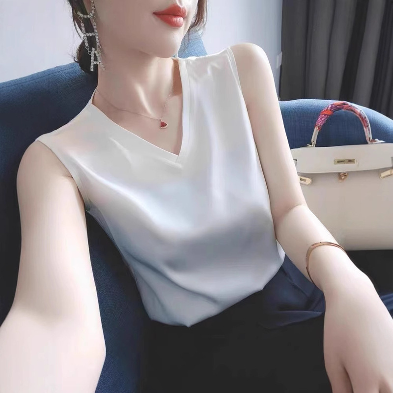 White Silk Camisole Women's Mulberry Silk Acetate Satin V Neck Sleeveless Bottoming Shirt Top Suit with T-Shirt