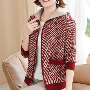 Fashionable knitted long-sleeved striped cardigan for moms spring and autumn outer wear middle-aged and elderly sweater women's hooded loose coat top