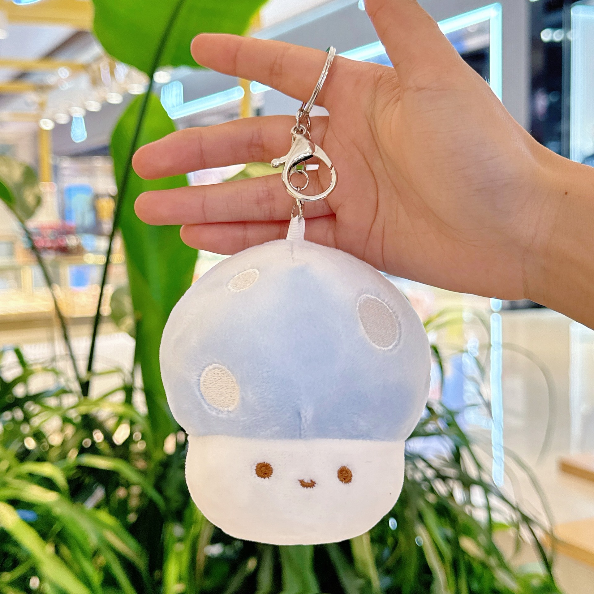 Muñeco de peluche con llavero de seta para celebración de bodas, regalo de bolsa ciega.