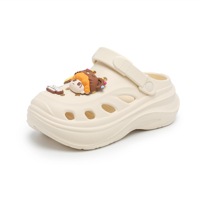 Zapatos con agujeros para mujer 2025 nuevos zapatos de playa de dibujos animados de moda linda verano suela gruesa aumento sandalias antideslizantes mujeres