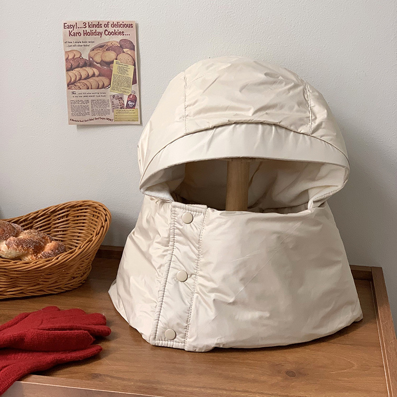 Botón sombrero para mujeres otoño y invierno estudiantes parejas de moda guobertico caliente en un sombrero de algodón de plumón para montar gorras protectoras de orejas