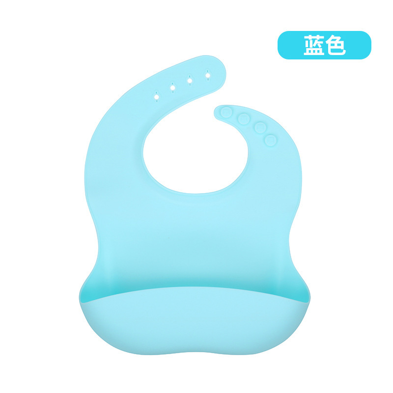 赤ちゃんのシリカゲルはよだれを囲んでいます。|undefined