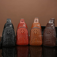 跨境潮流鳄鱼纹胸包欧美复古大容量男士斜挎包通勤潮流个性单肩包