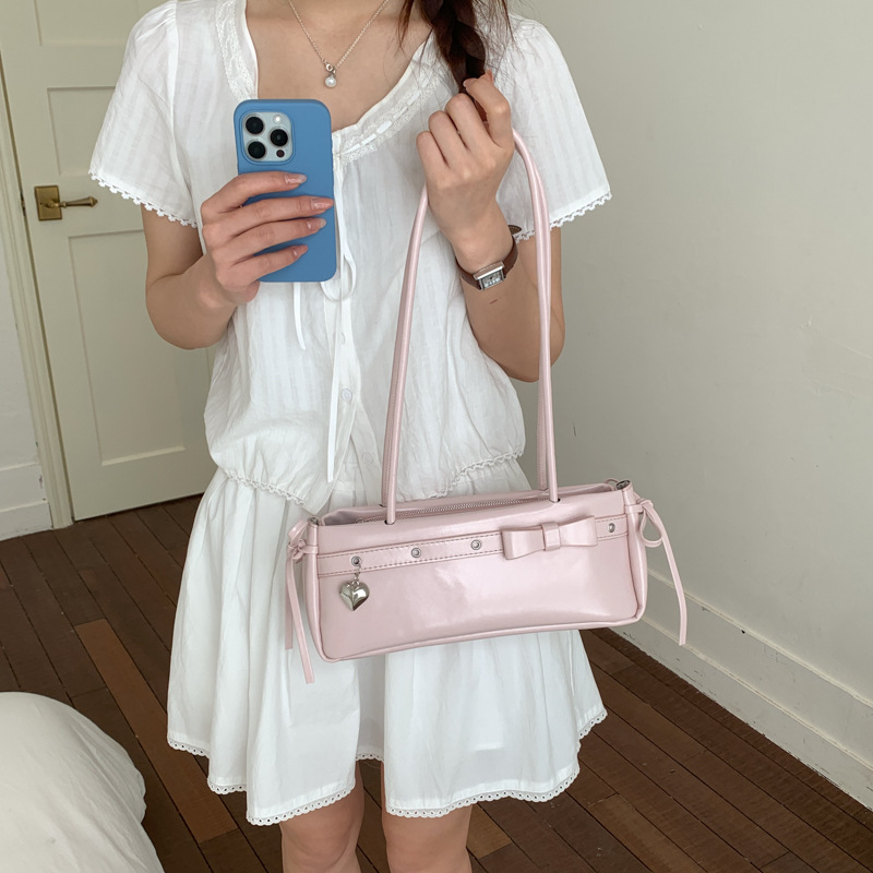 Texturas transfronterizas lujosas pequeñas bolsas de mano para mujeres verano 2026 nueva moda de moda de brazalete de hombro de moda