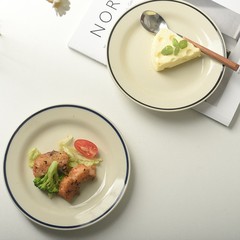 暖かい朝食プレート写真撮影クリームカラーカトラリープレート風置き食器木製ハート家庭用セラミック陶器