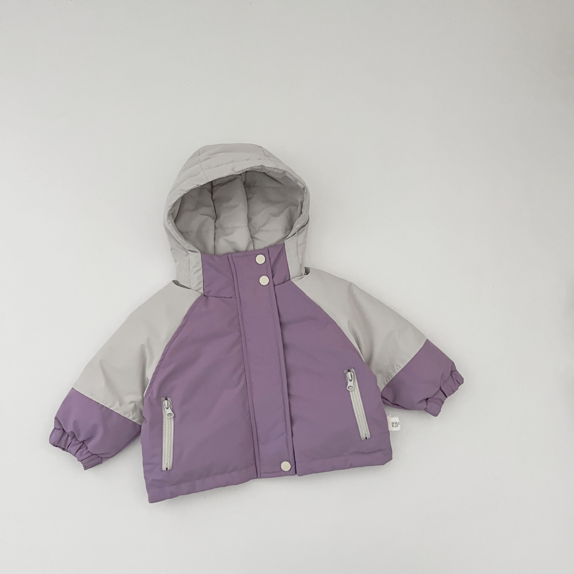 Invierno de invierno de niños 2025, nuevo bebé color exterior ligero, chaqueta, chaqueta de moda para bebés