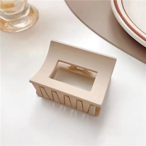 Corea del Sur leche marrón horquilla updo clip de pelo de alto grado temperamento helado clip de pelo espalda Cabeza tiburón clip de la joyería horquilla