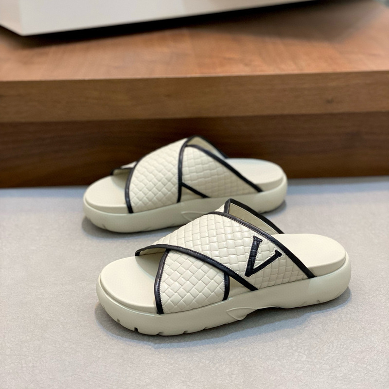 European Cross Slippers for Men 2025 Spring and Summer New Style Woven Sandals Fashionable Versatile Comfortable Trendy Shoes