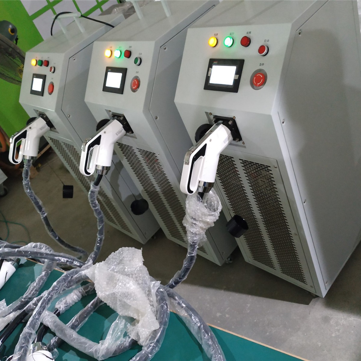 60KW1000V750V直流双枪充电桩测试负载仪负载箱