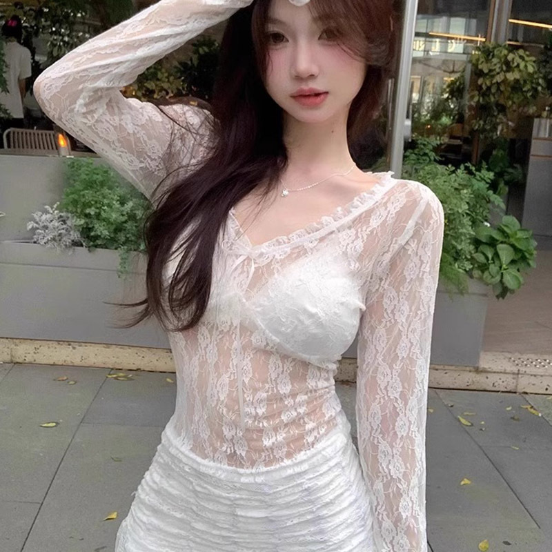 Spring and Summer Long-Sleeved T-Shirt for Women, See-Through Lace V-Neck Pure Lust Inner Layering Shirt, Layered Short Top