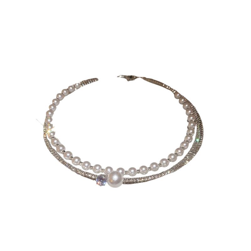 Collar redondo de perla multicapa súper intermitente con incrustaciones de diamantes, elegante y elegante cadena de clavícula, collar de temperamento de moda femenino