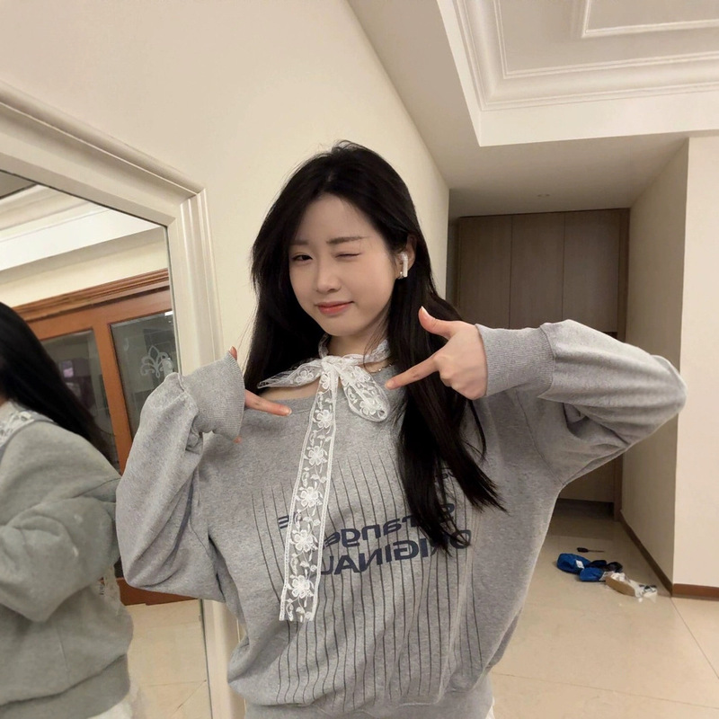 甘い秋と冬の新しいレースリボン写真チェックインスカーフイン白刺繍ロングヘアバンド多機能|undefined