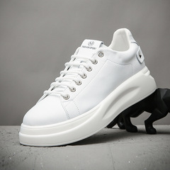 New White Shoes Trendy Casual Shoes Thick Sole Height Increasing Fashion Versatile Sports Streetwear Brand Men's Skate Shoes Wenzhou
