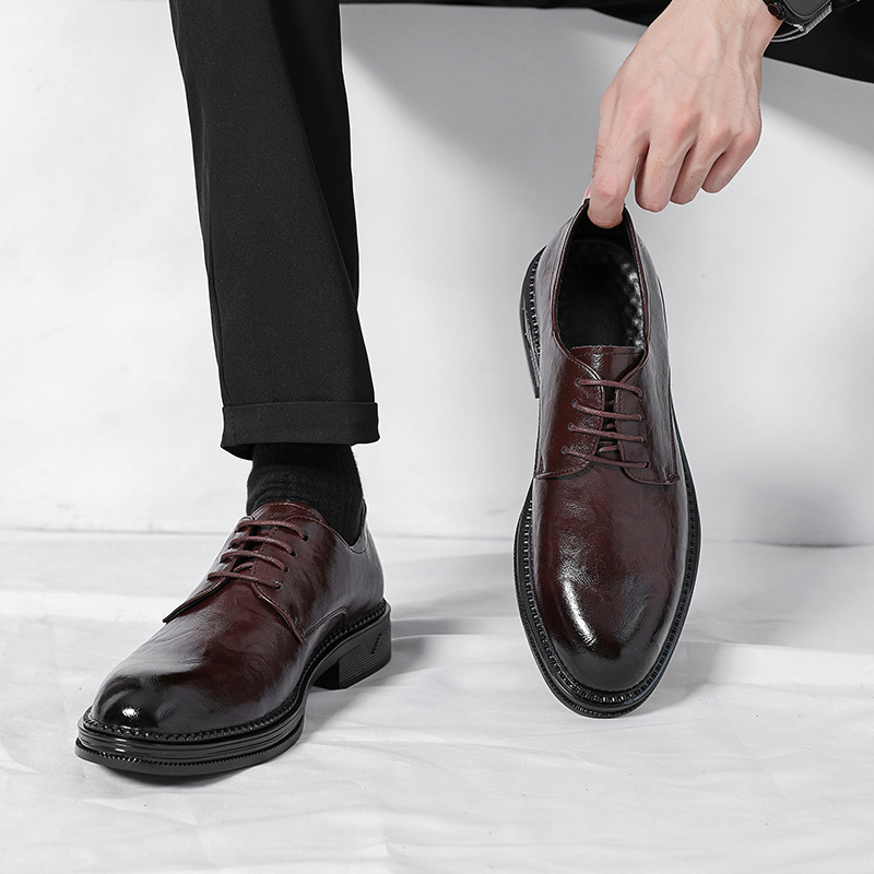 Zapatos de cuero para hombres 2025 primavera y otoño ropa formal de negocios de hombre zapatos de derby casuales zapatos de cuero de altura baja británicos