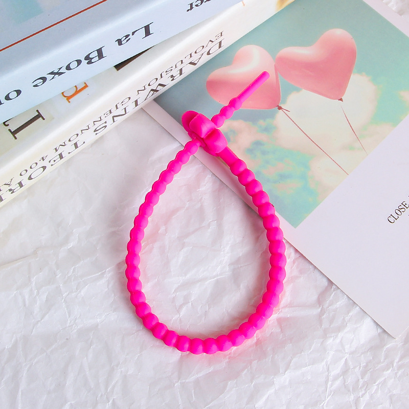 25cm colorido pequeña flor de silicona cuerda DIY joyería llavero accesorios auto-bloqueo cordón Correa cordón corbata