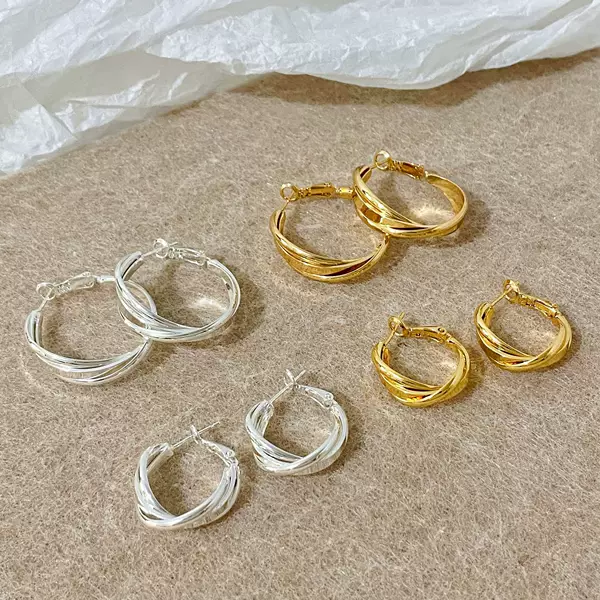 Copper Gold-Plated European and American Minimalist Twisted Hoop Earrings for Women, New Trendy High-End Fashion Hoop Earrings