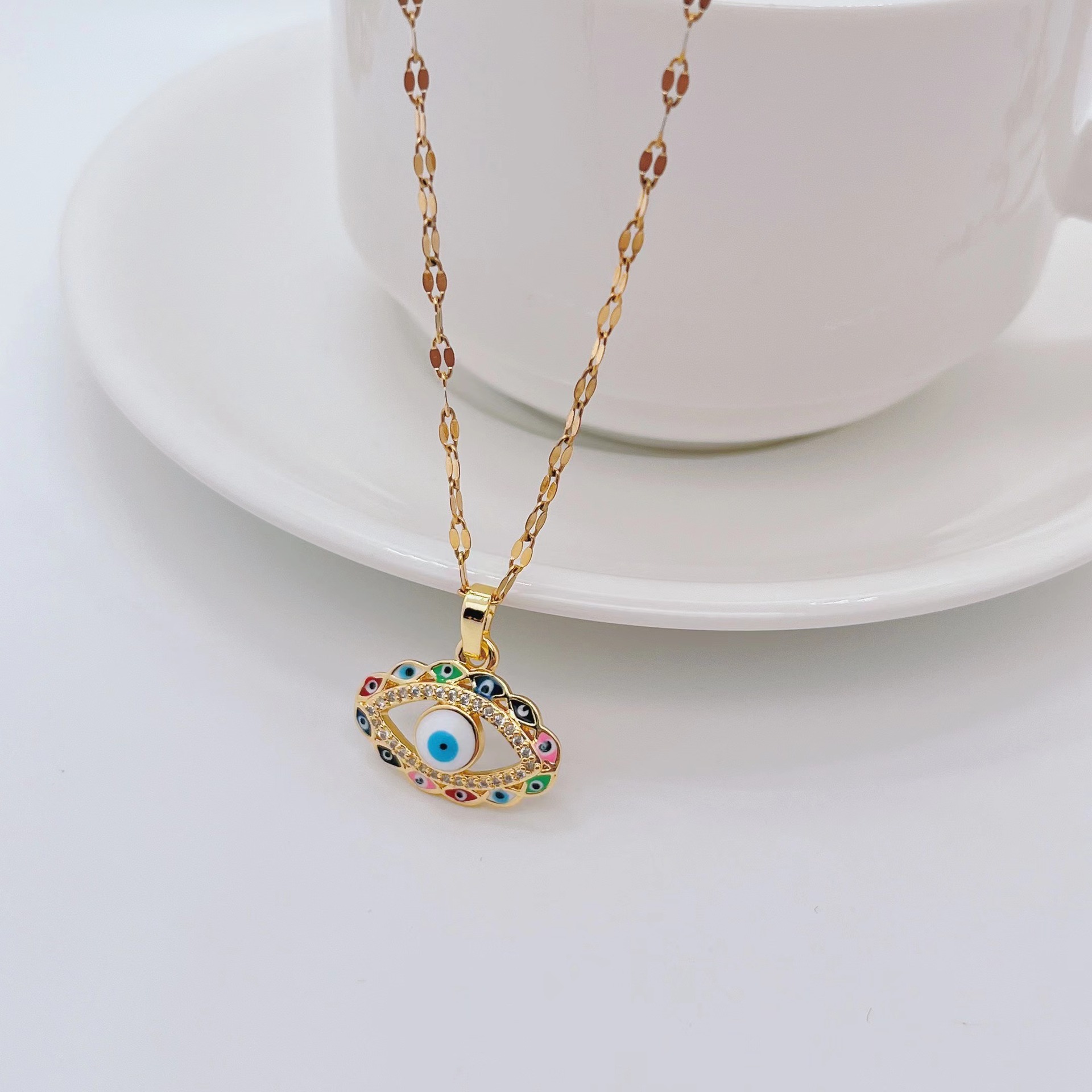 Fashion Round Devilu0027S Eye Heart Shape Titanium Steel Necklace Plating Rhinestone Stainless Steel