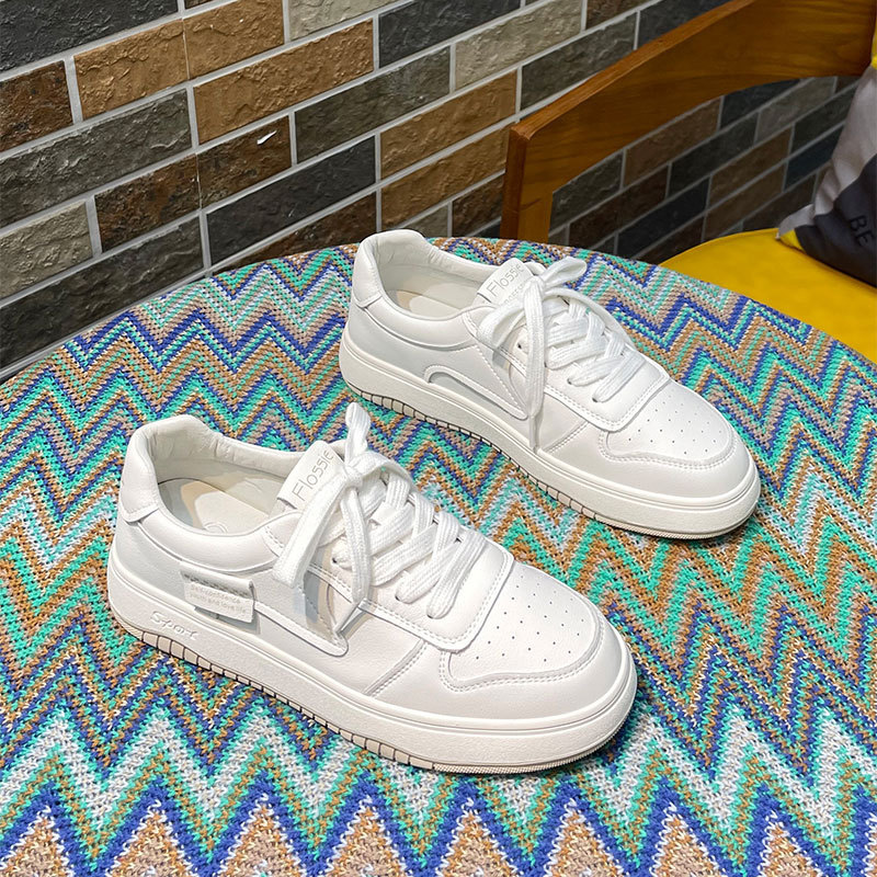 Popular Flat White Shoes for Women 2025 Spring New Popular Women's Shoes Versatile Soft Sole Lightweight Ins Casual Sneakers