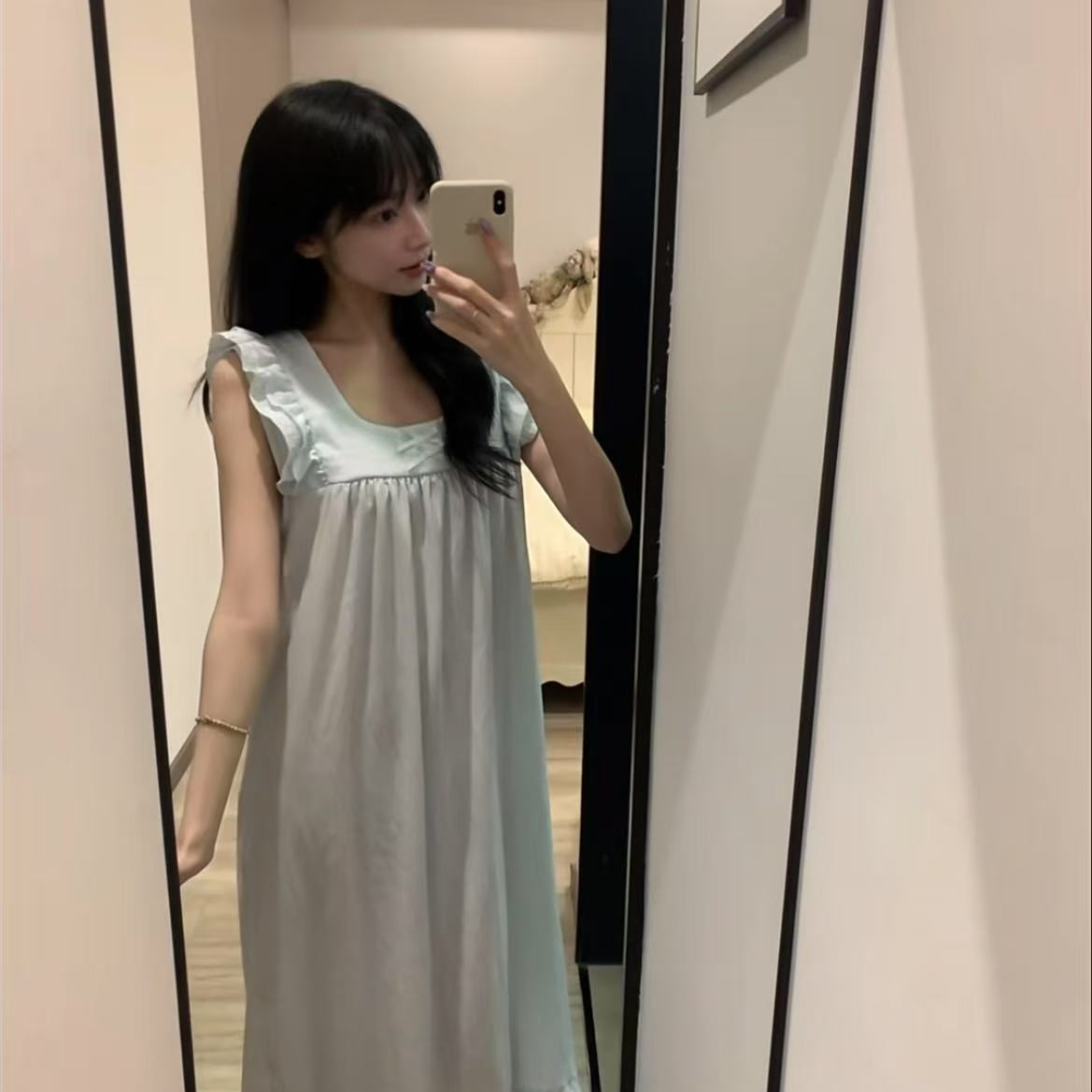 Verano nuevo estilo nube algodón color sólido camisón simple falda media femenina estilo delgado manga pequeña falda de camisón de hogar simple lindo