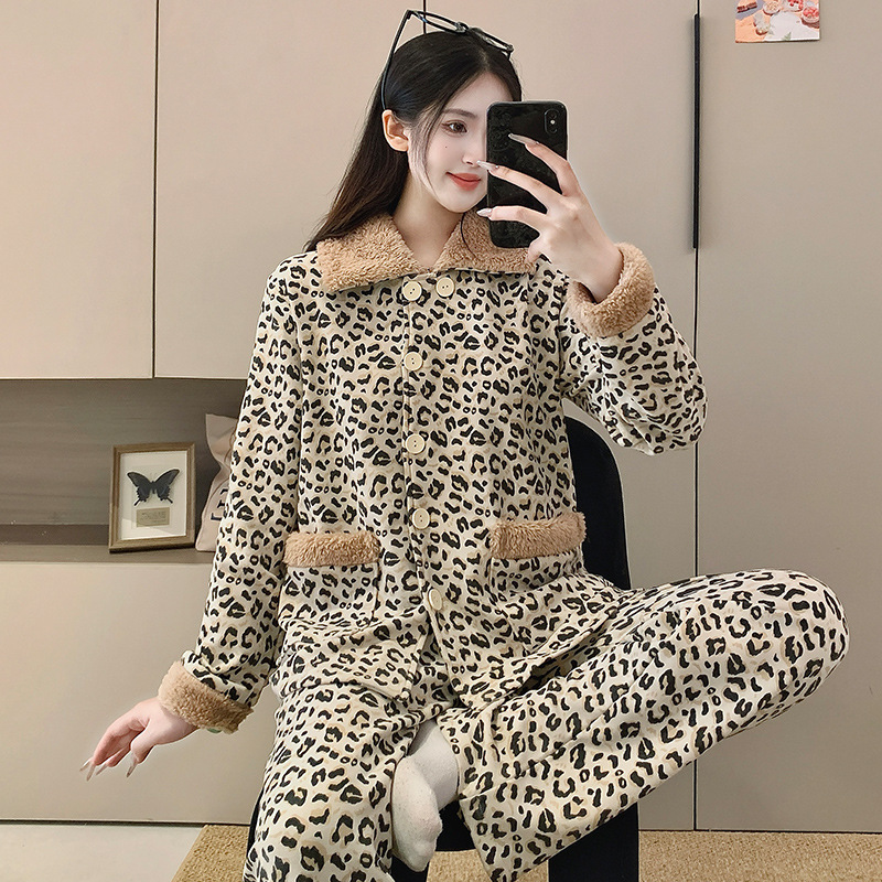 Pajamas for Women, Autumn and Winter New Style, Silk, Australian Cashmere, Thickeneded, Warm, Plush Collar, Suitable for Going Out, Home Wear Set Pajamas for Women, Autumn and Winter New Style, Silk, Australian Cashmere, Thickeneded, Warm, Plush Collar, Suitable for Going Out, Home Wear Set